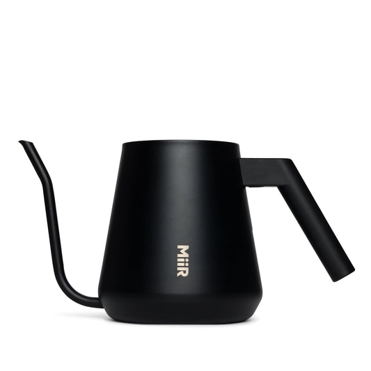 new-standard-pour-over-kettle-s7 Pour_Over_Kettle_Black_Studio_0222_Front.jpg