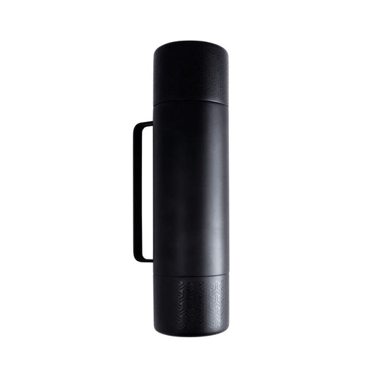 miir-x-carryology-tomo-j3 WebPDP-MiiR_x_Carryology_Tomo_Studio_Full_Side_TOM1SV33402_12.10.25.jpg