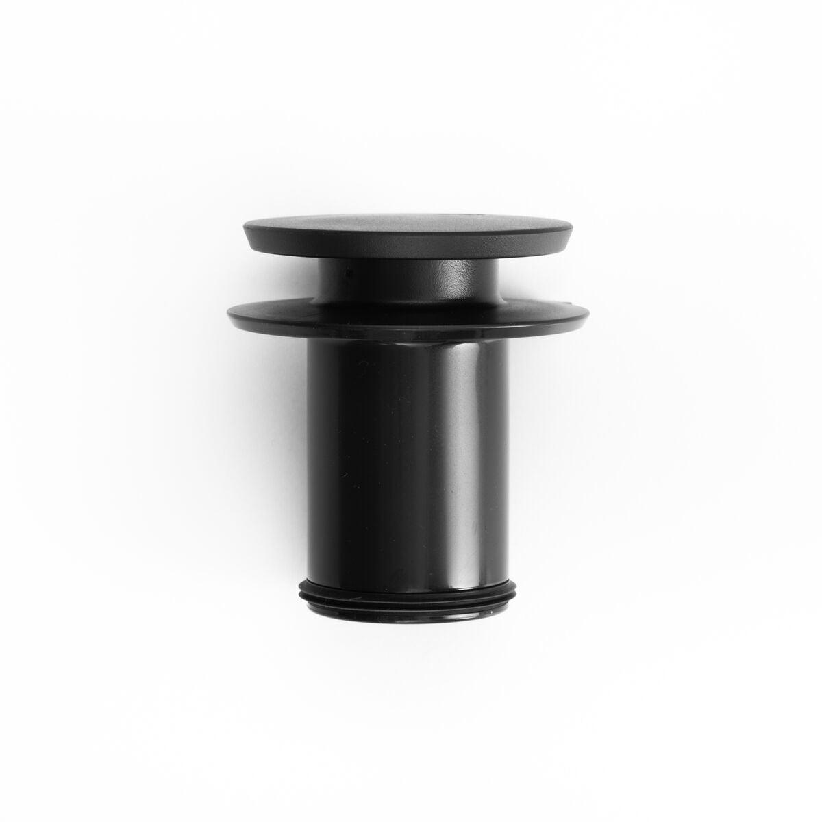 new-standard-carafe-n6 WebPDP-PolishedStainlessCarafe_33oz_SS_StudioX207182024_Lid__CAR1SVOS005.jpg
