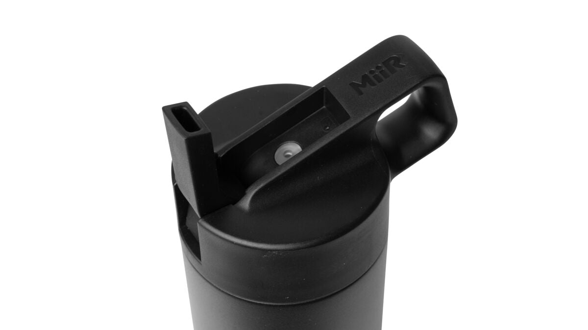 straw-bottle-d4 WebPDP-Straw_Lid_2_Black_Studio_0221_45deg_Open__WMB1SL20002.jpg